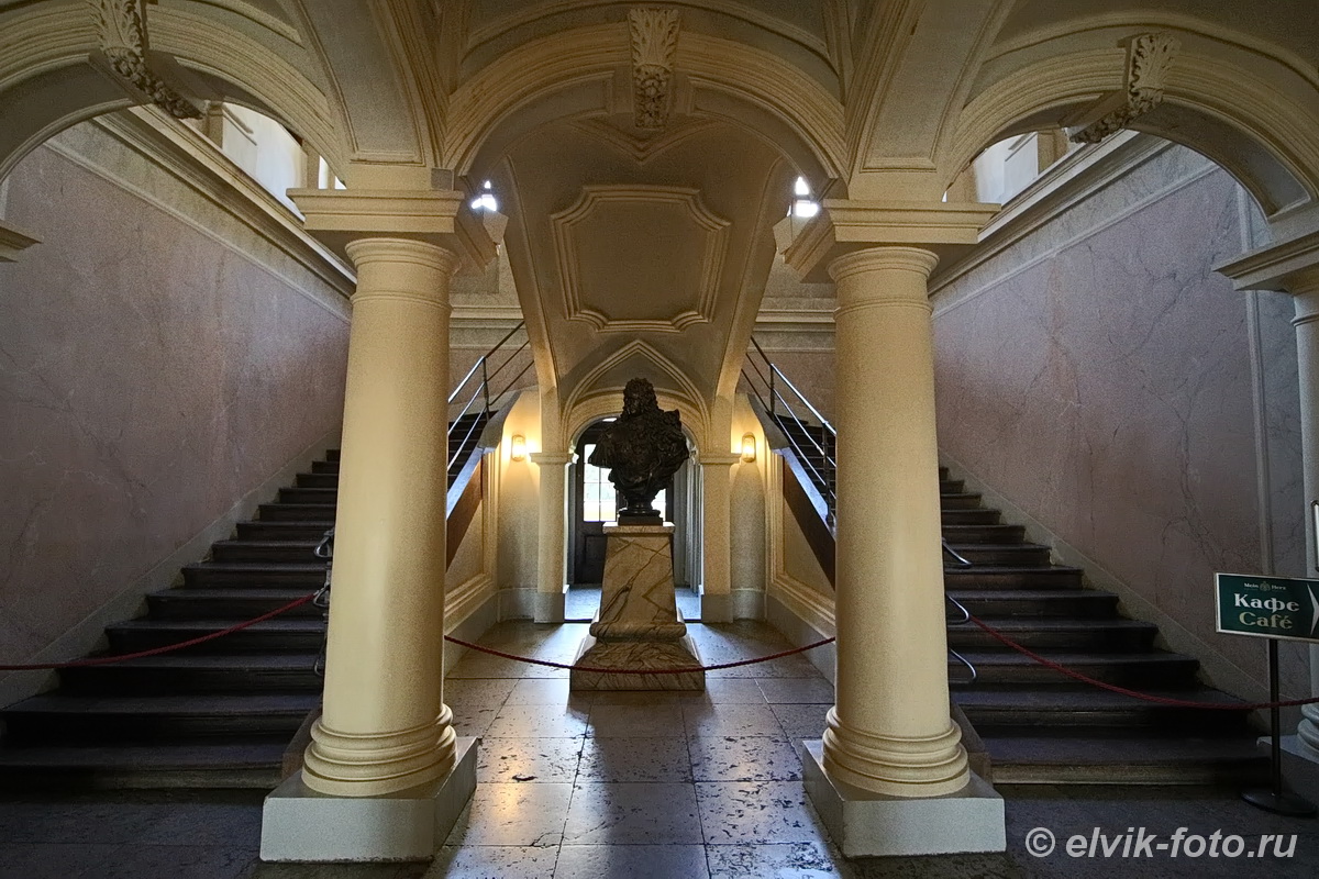 menshikov palace 28